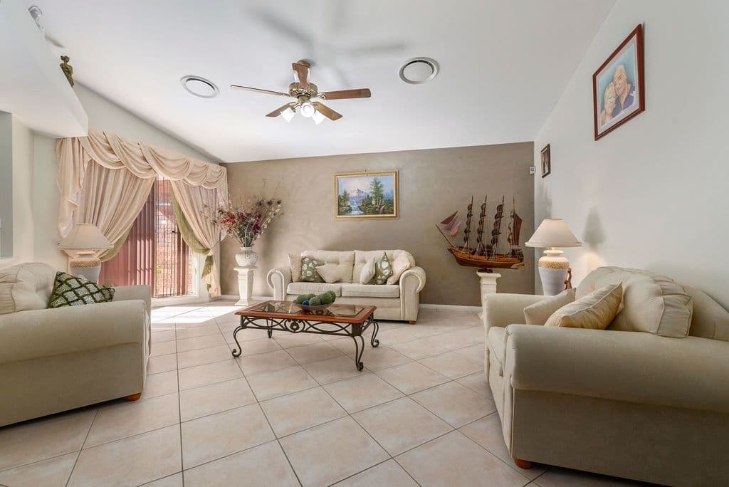 9 Flynn Place, Bonnyrigg Heights - Thumbnail 2