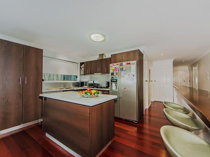 6 Tibor Court, ASHMORE QLD 4214, Ashmore - Thumbnail 4