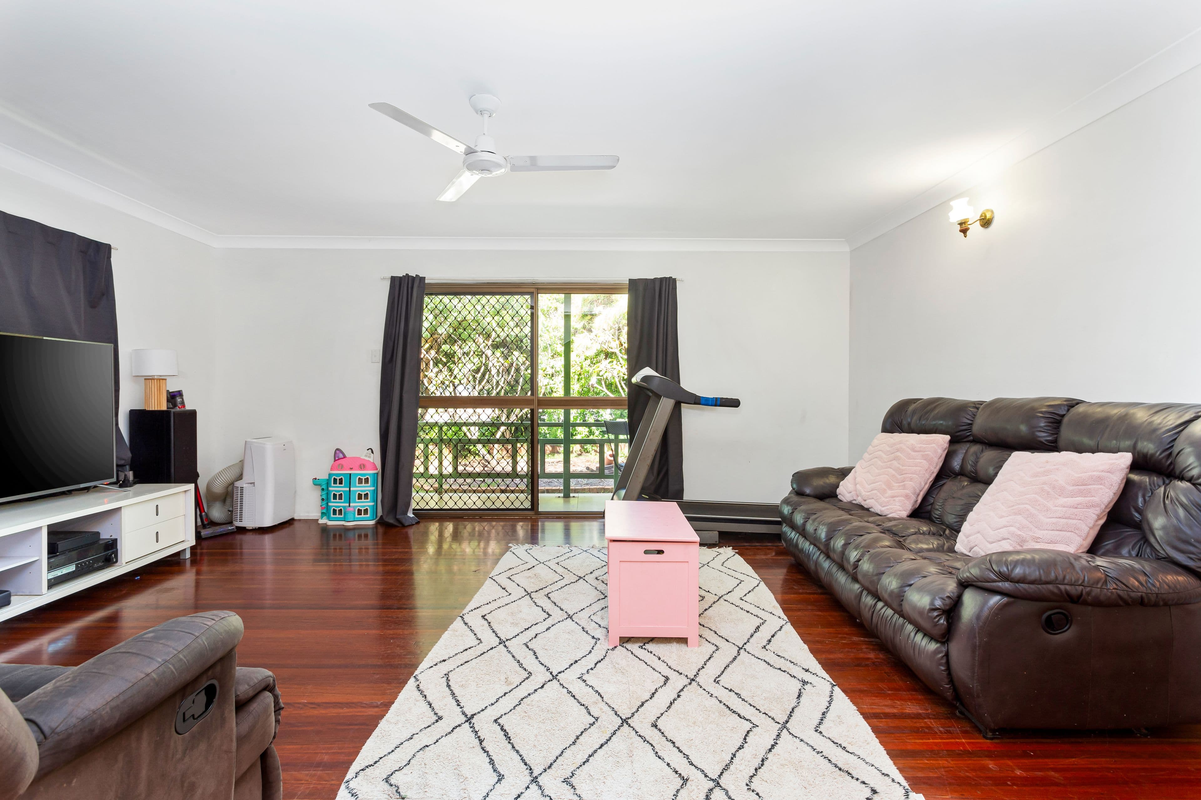 17 Clayton Road, Lammermoor QLD 4703, Lammermoor - Thumbnail 4