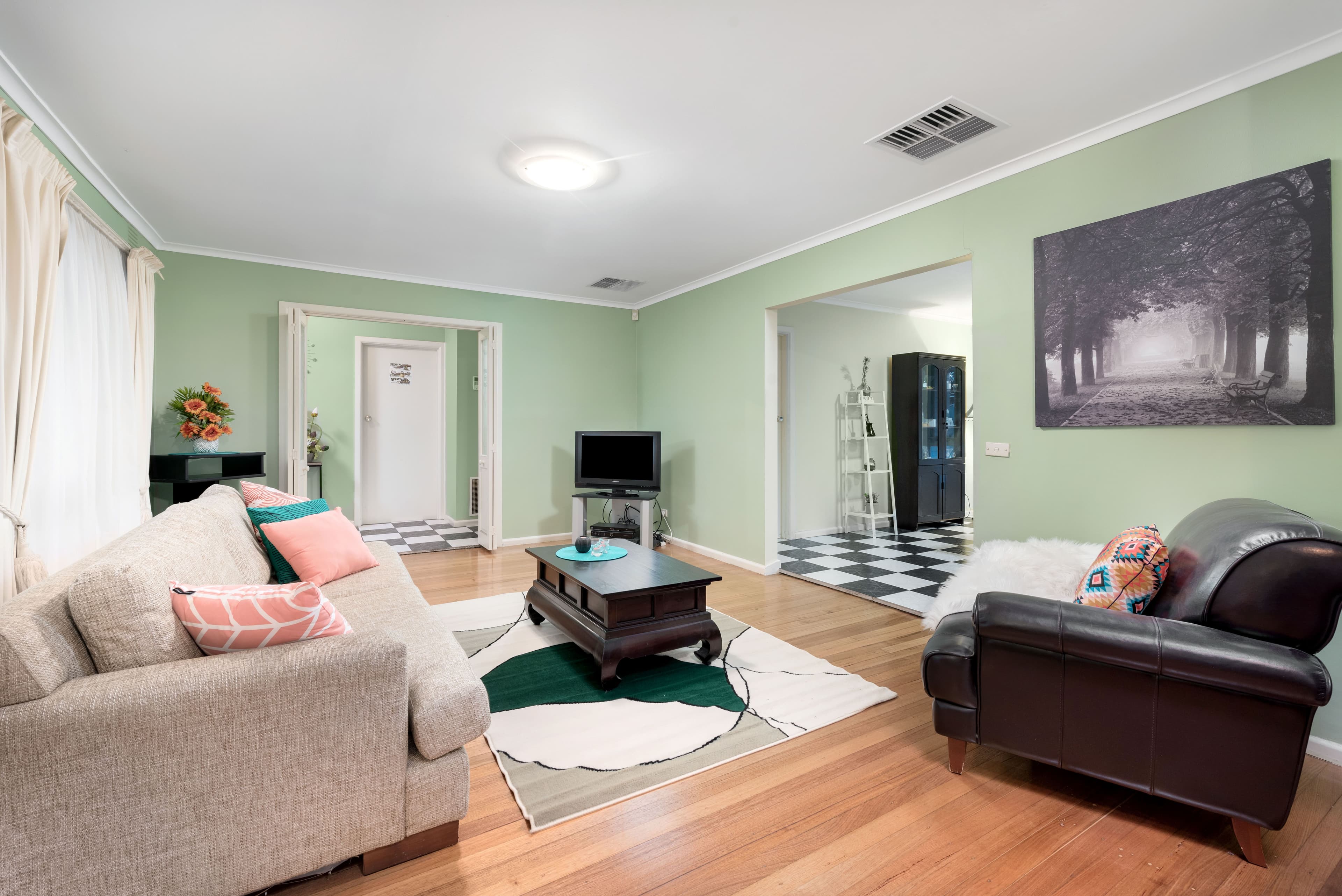 8 Oxford Drive, Bundoora VIC 3083, Bundoora - Thumbnail 2