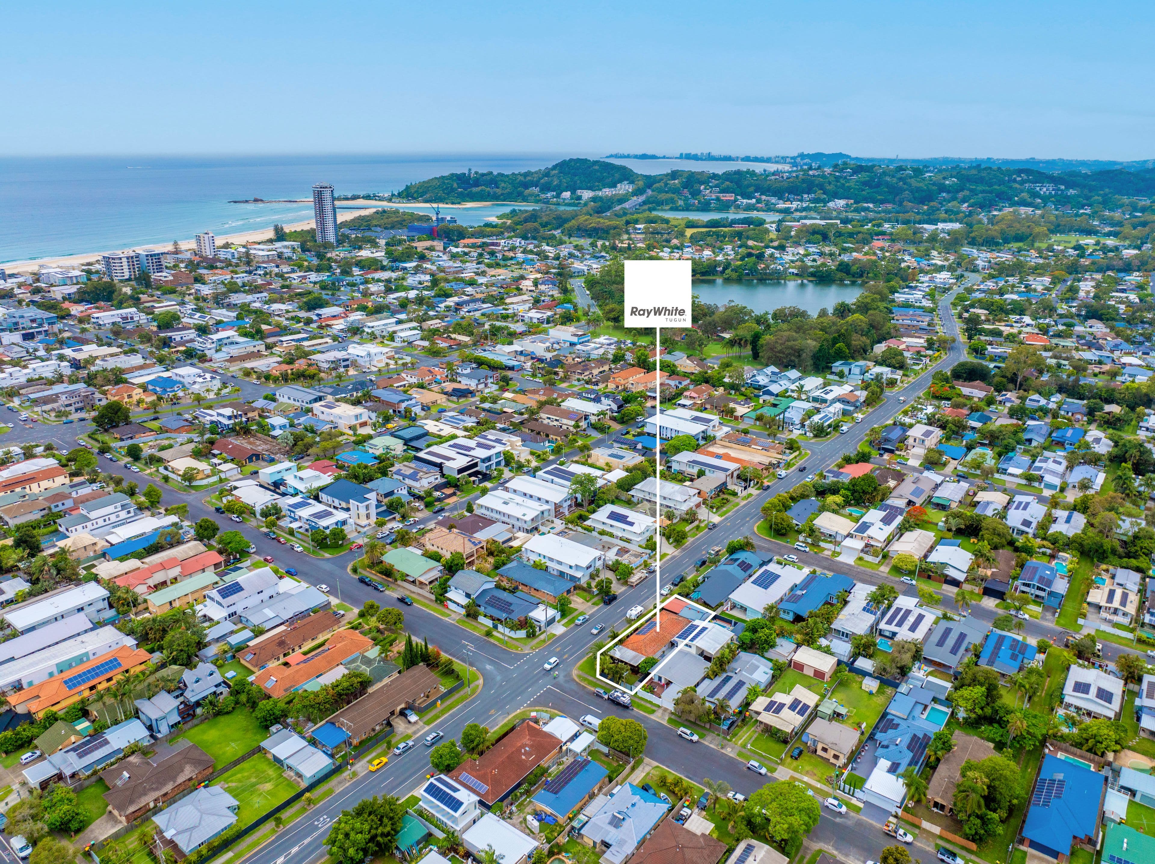 90 Tahiti Avenue, Palm Beach QLD 4221, Palm Beach - Thumbnail 2