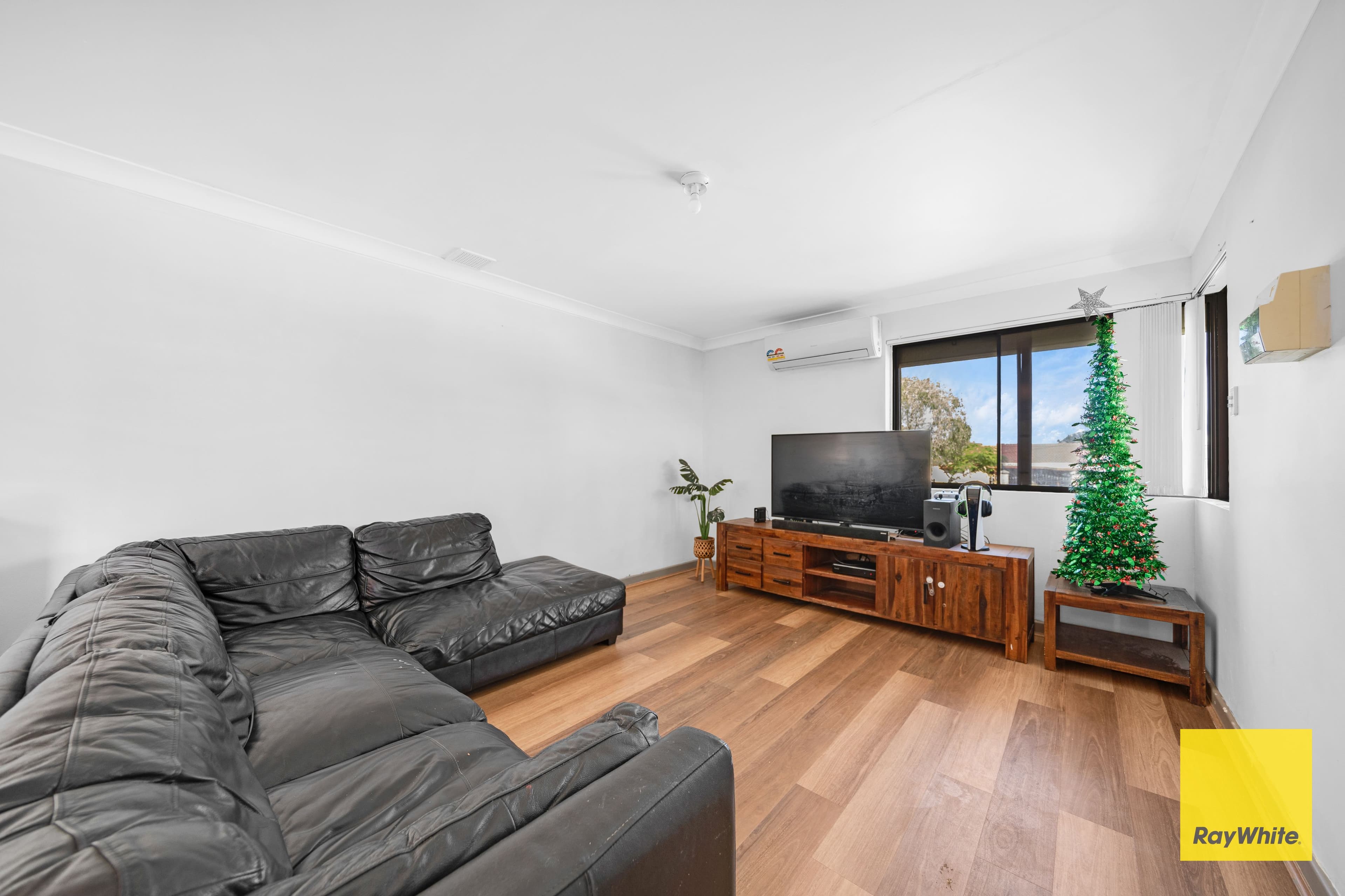 11A Steedman Loop, Mirrabooka WA 6061, Mirrabooka - Thumbnail 2
