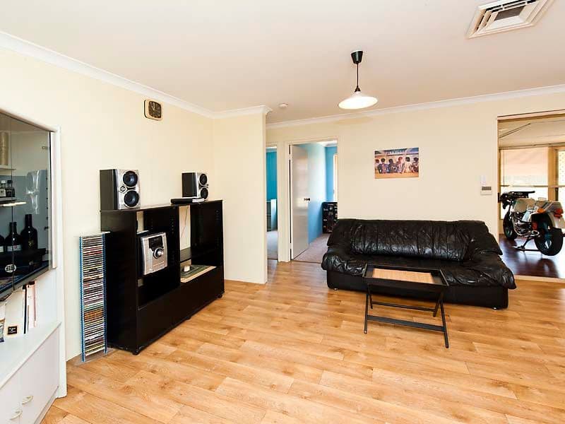 189 Willmott Drive, WAIKIKI WA 6169, Waikiki - Thumbnail 4