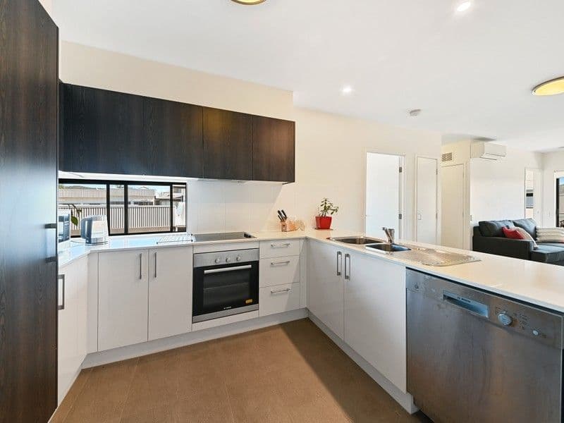 14 Gordon Parade, Everton Park QLD 4053, Everton Park - Thumbnail 2
