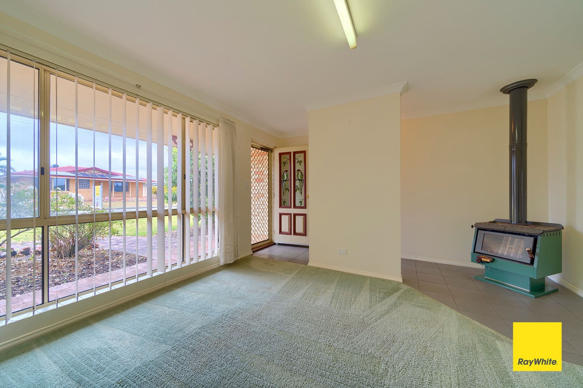 26 Lorenzo Way, Orana WA 6330, Orana - Thumbnail 4