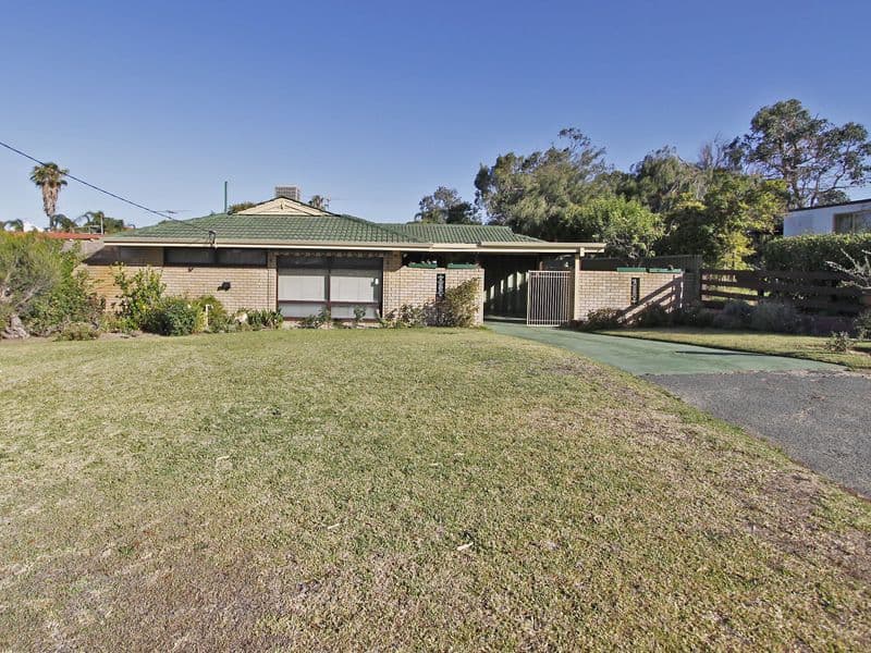 9 Dutton Crescent, HAMERSLEY WA 6022, Hamersley - Thumbnail 2