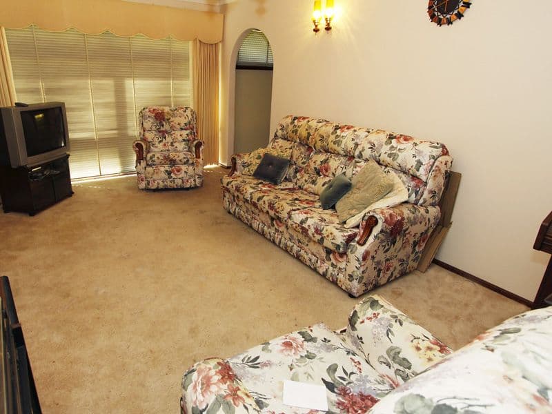 9 Dutton Crescent, HAMERSLEY WA 6022, Hamersley - Thumbnail 4