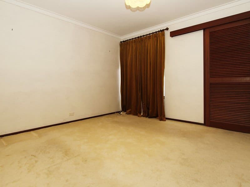 9 Dutton Crescent, HAMERSLEY WA 6022, Hamersley - Thumbnail 5