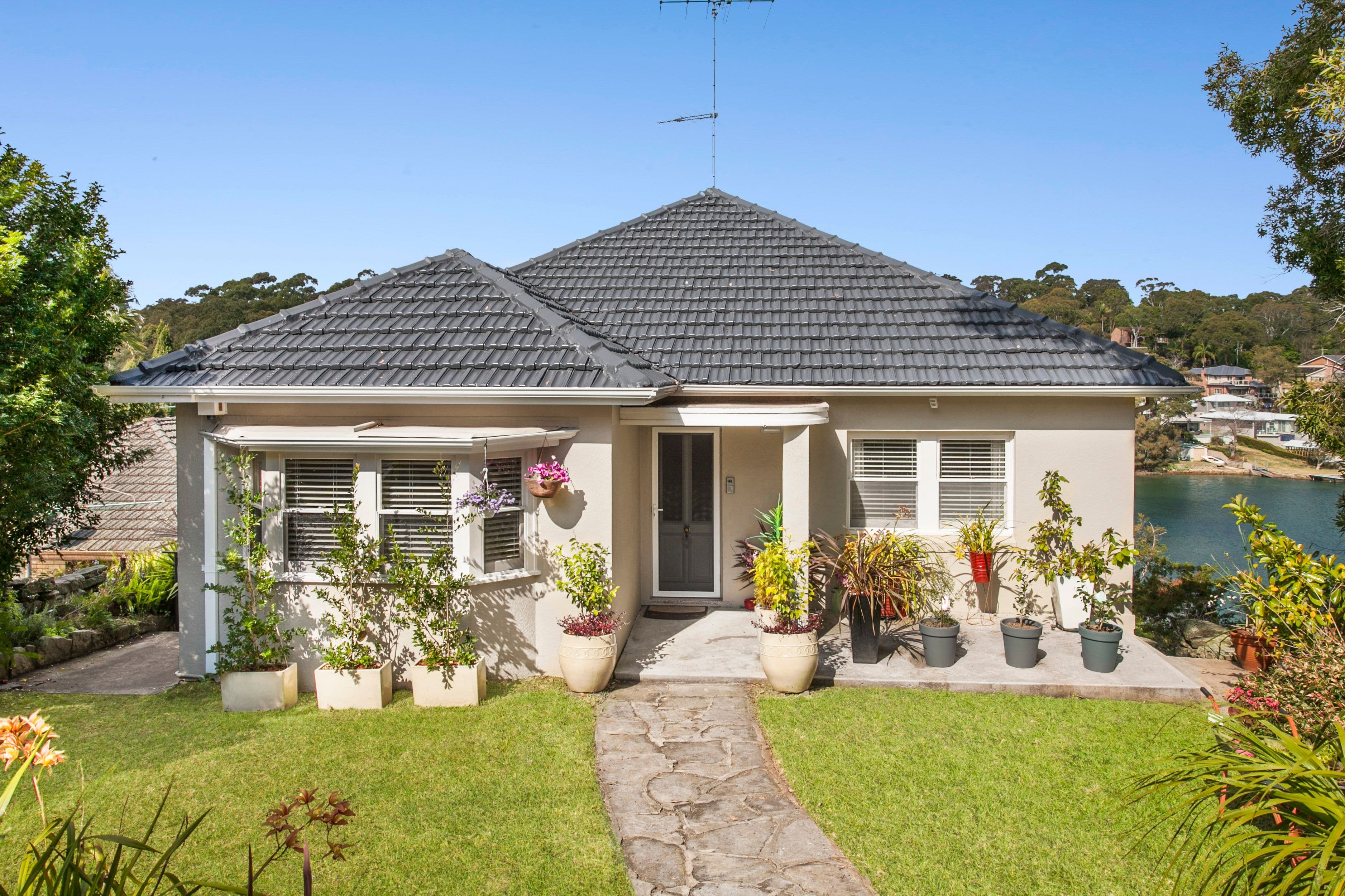 26 Matson Crescent, Miranda - Thumbnail 3