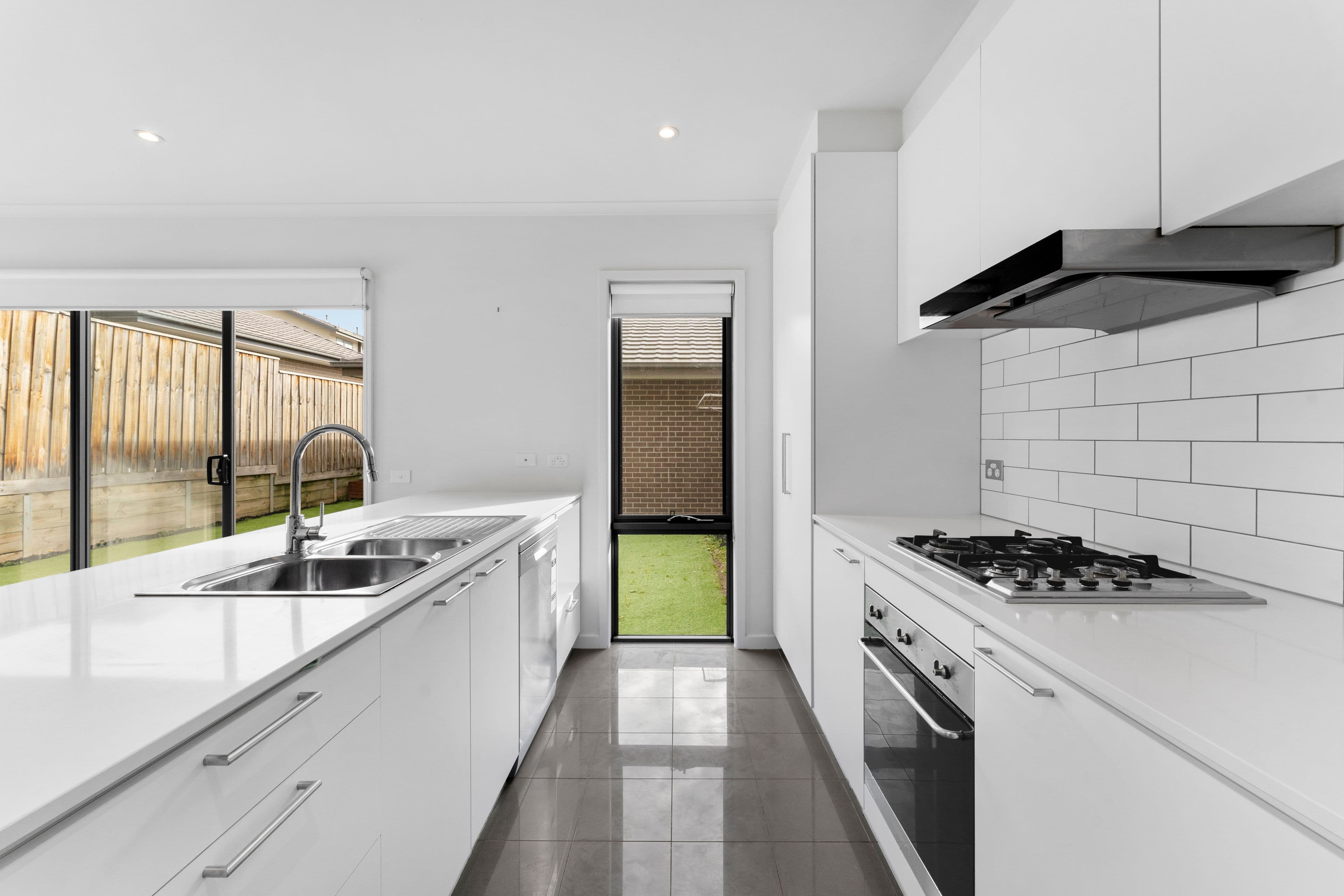 160 Harcrest Boulevard, Wantirna South VIC 3152, Wantirna South - Thumbnail 6