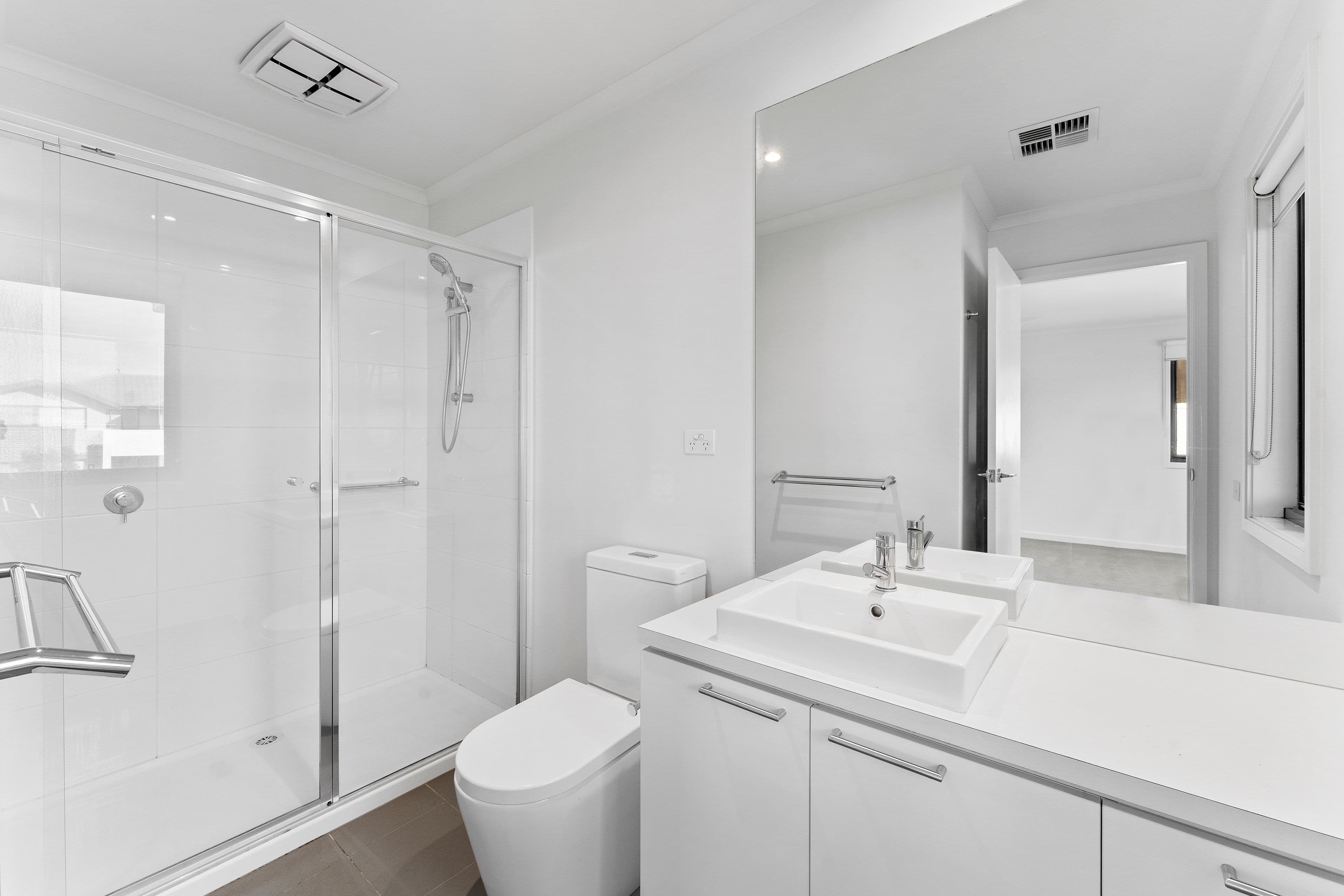 160 Harcrest Boulevard, Wantirna South VIC 3152, Wantirna South - Thumbnail 8