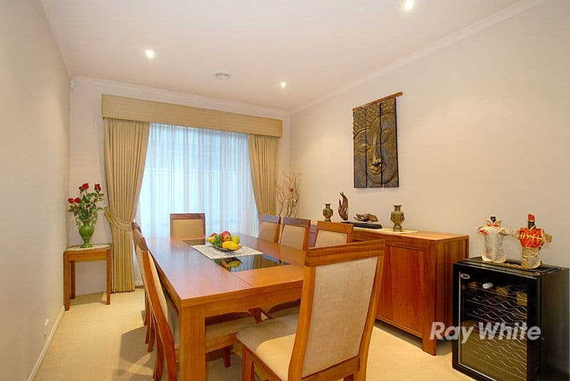 9 Latrobe Avenue, KEYSBOROUGH VIC 3173, Keysborough - Thumbnail 5
