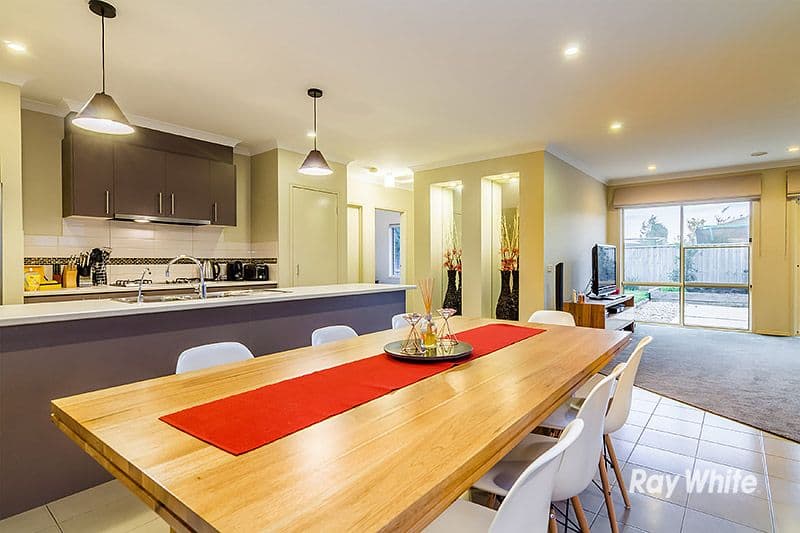 6 Yammerbook Way, Cranbourne East VIC 3977, Cranbourne East - Thumbnail 5