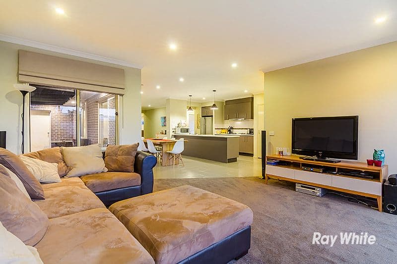 6 Yammerbook Way, Cranbourne East VIC 3977, Cranbourne East - Thumbnail 7