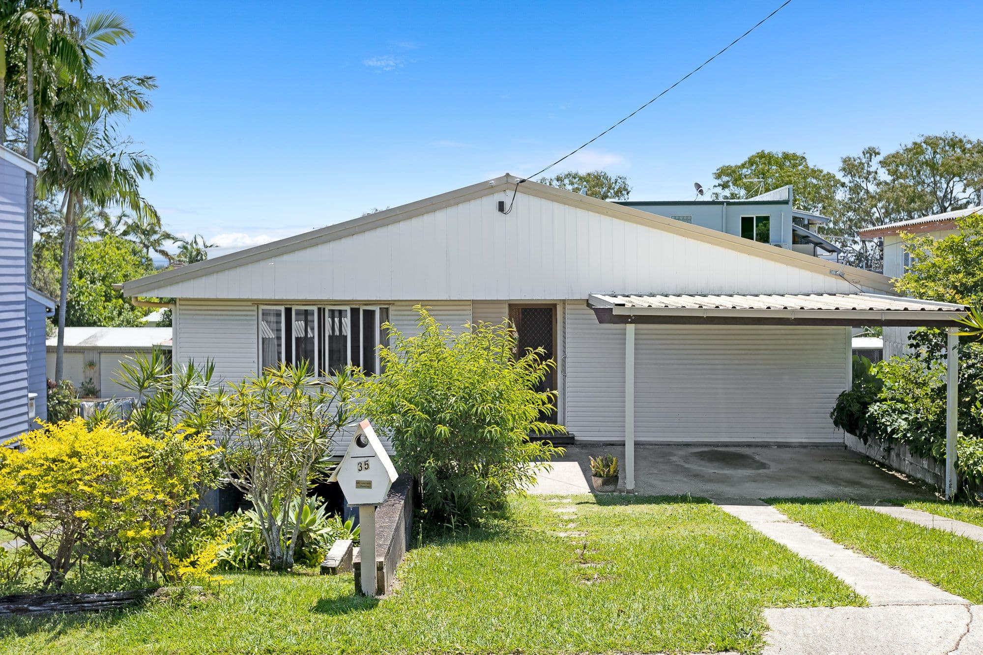 35 Fernlea Avenue, Scarborough QLD 4020, Scarborough - Image 1