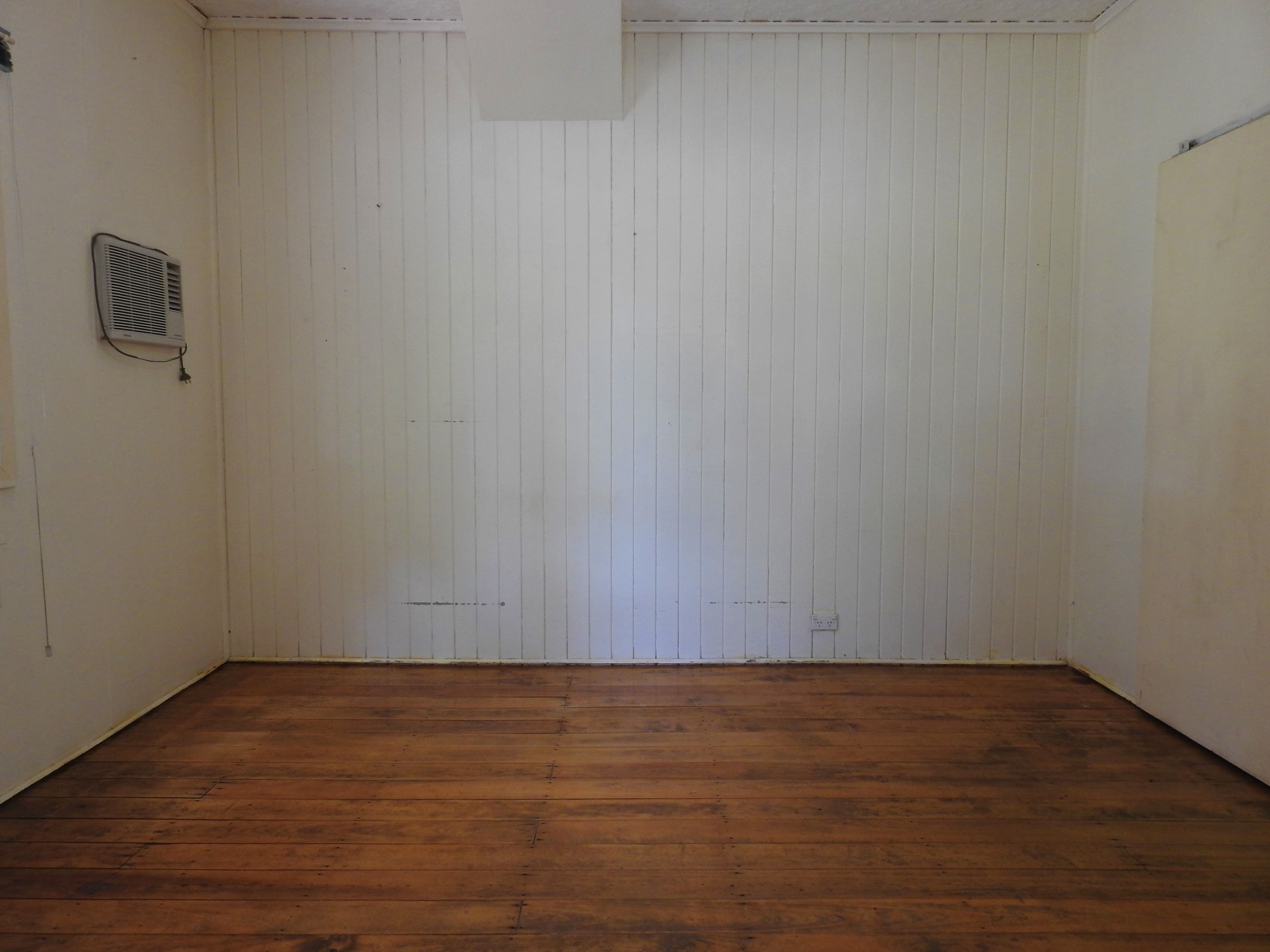 105 Fir Street, Barcaldine QLD 4725, Barcaldine - Thumbnail 5