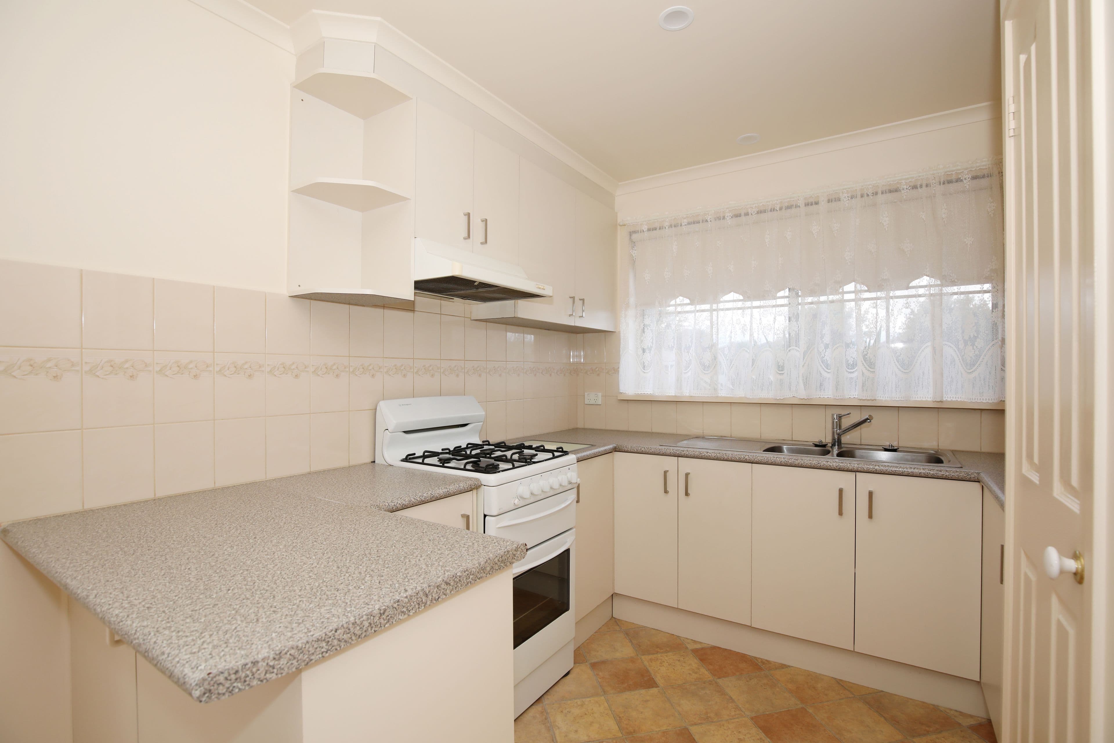 15 Meade Way, Sydenham VIC 3037, Sydenham - Thumbnail 2