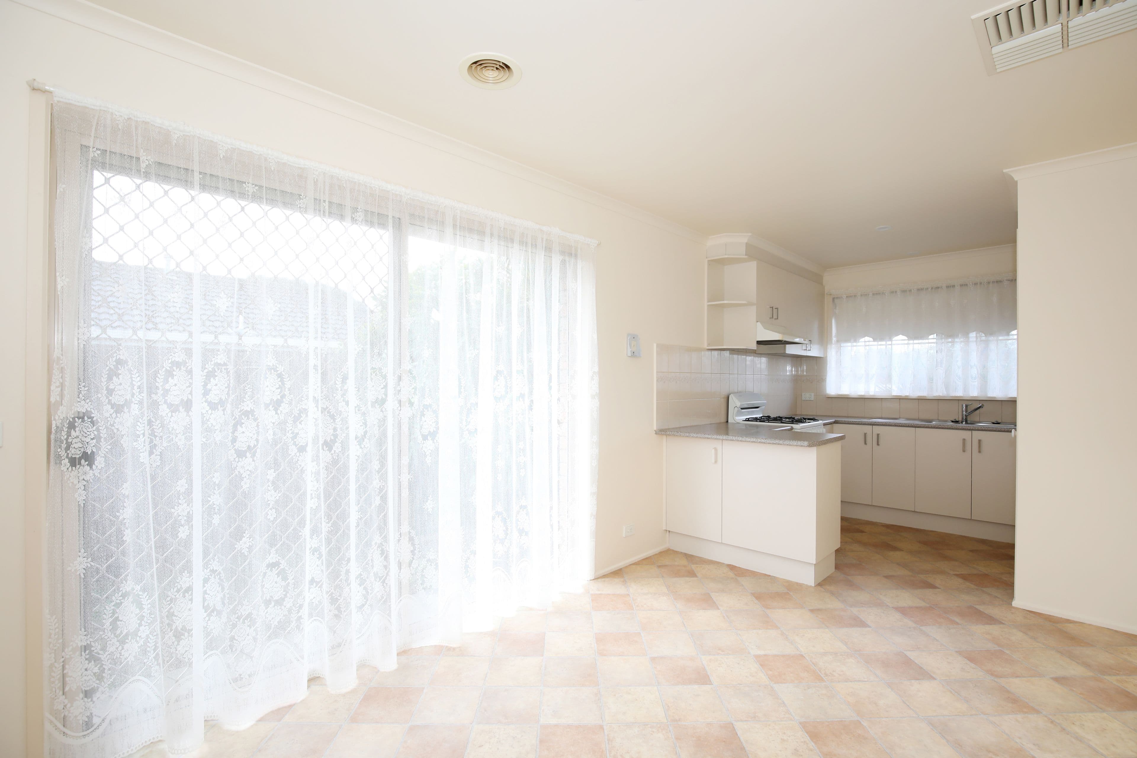 15 Meade Way, Sydenham VIC 3037, Sydenham - Thumbnail 3