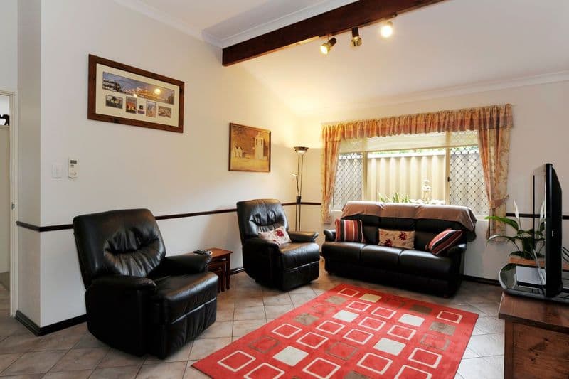 33 Manly Cresent, WARNBRO WA 6169, Warnbro - Thumbnail 3