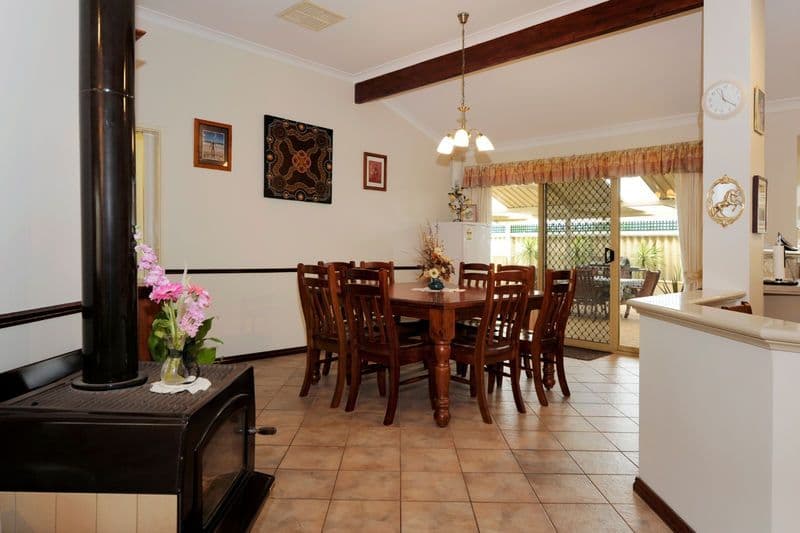 33 Manly Cresent, WARNBRO WA 6169, Warnbro - Thumbnail 7