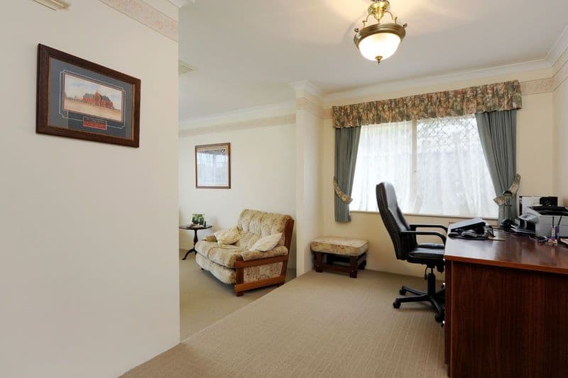 33 Manly Cresent, WARNBRO WA 6169, Warnbro - Thumbnail 8