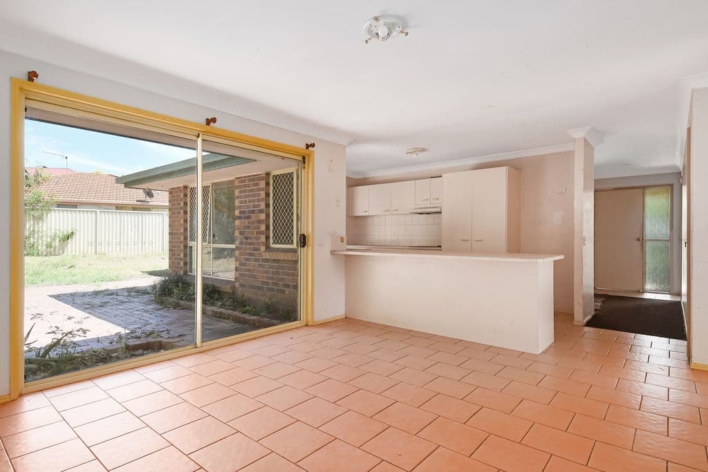 7 Valentino Close, Parkwood QLD 4214, Parkwood - Thumbnail 2