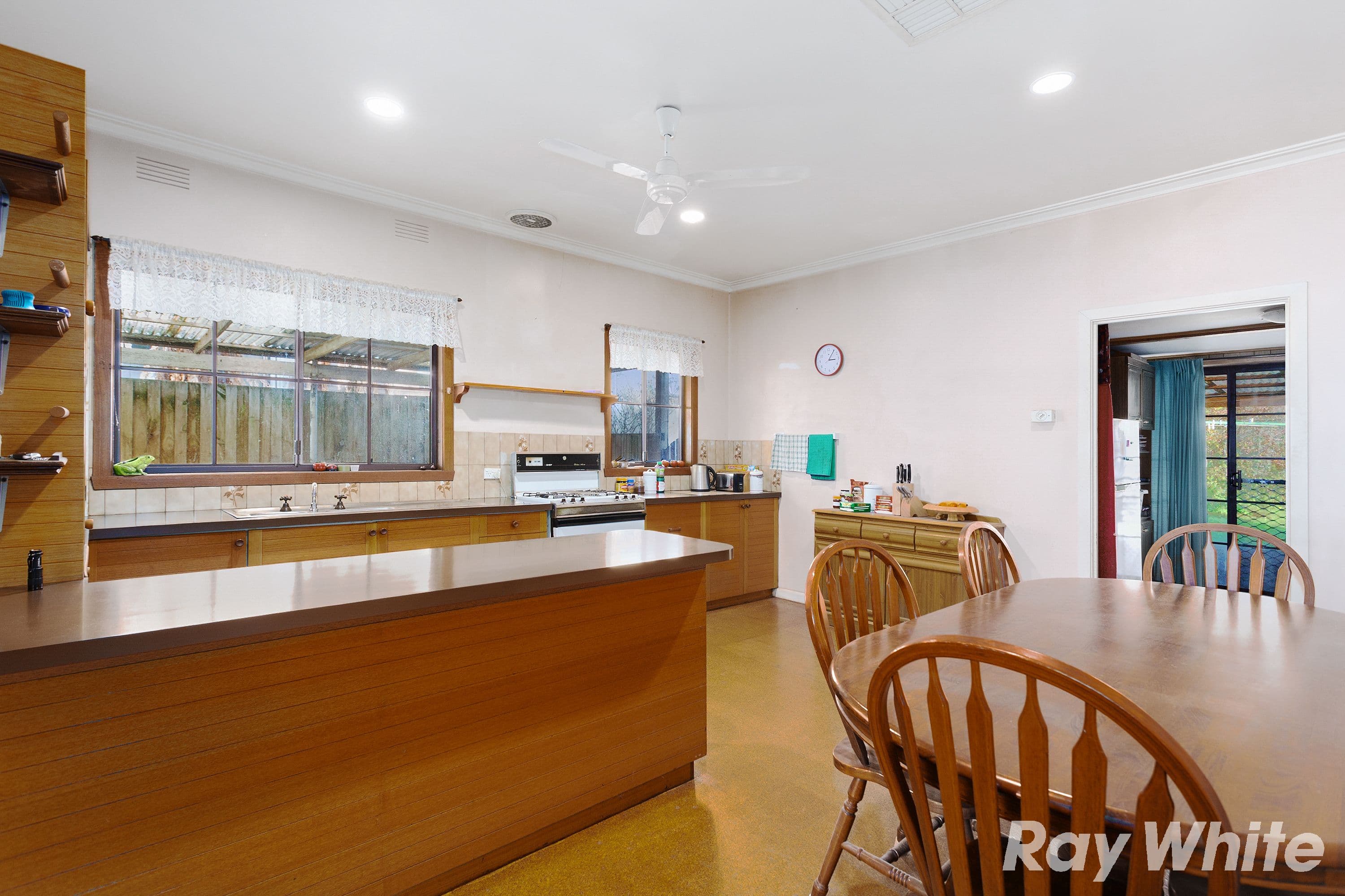 10 Colin Street, Warragul VIC 3820, Warragul - Thumbnail 3