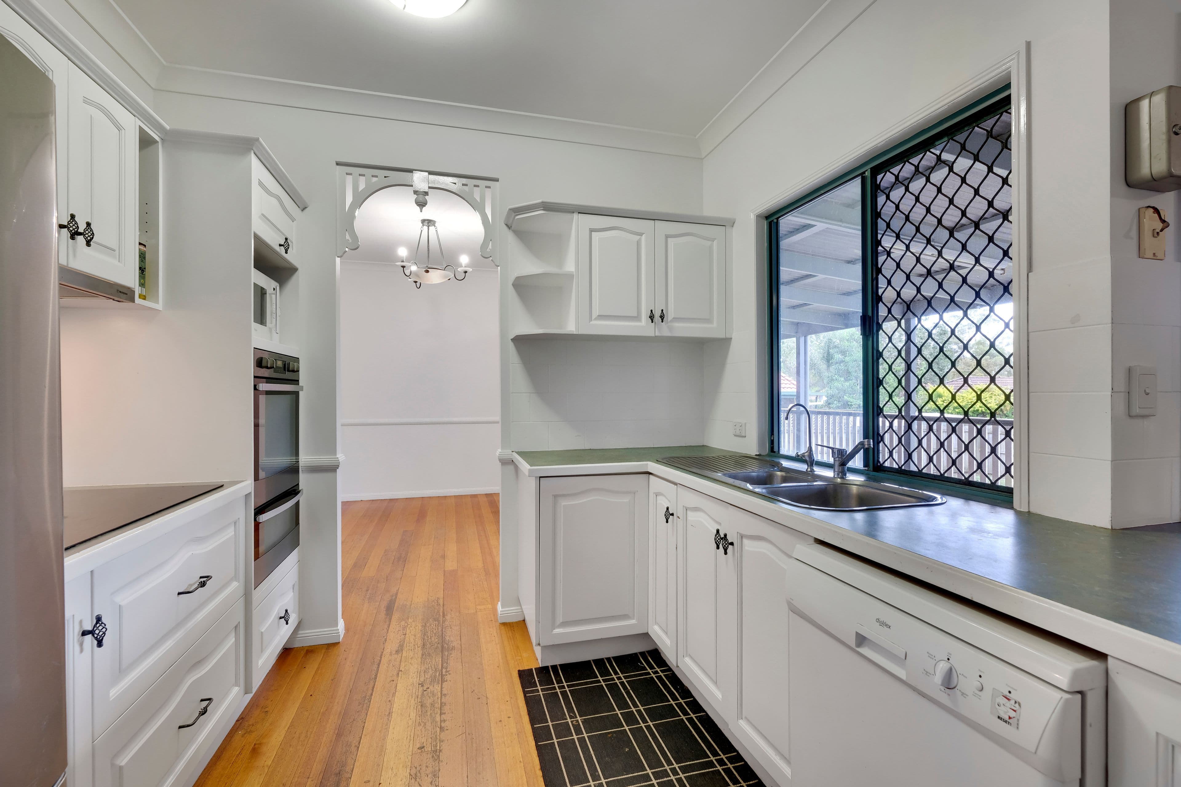 3 Cunningham Place, Forest Lake QLD 4078, Forest Lake - Thumbnail 3