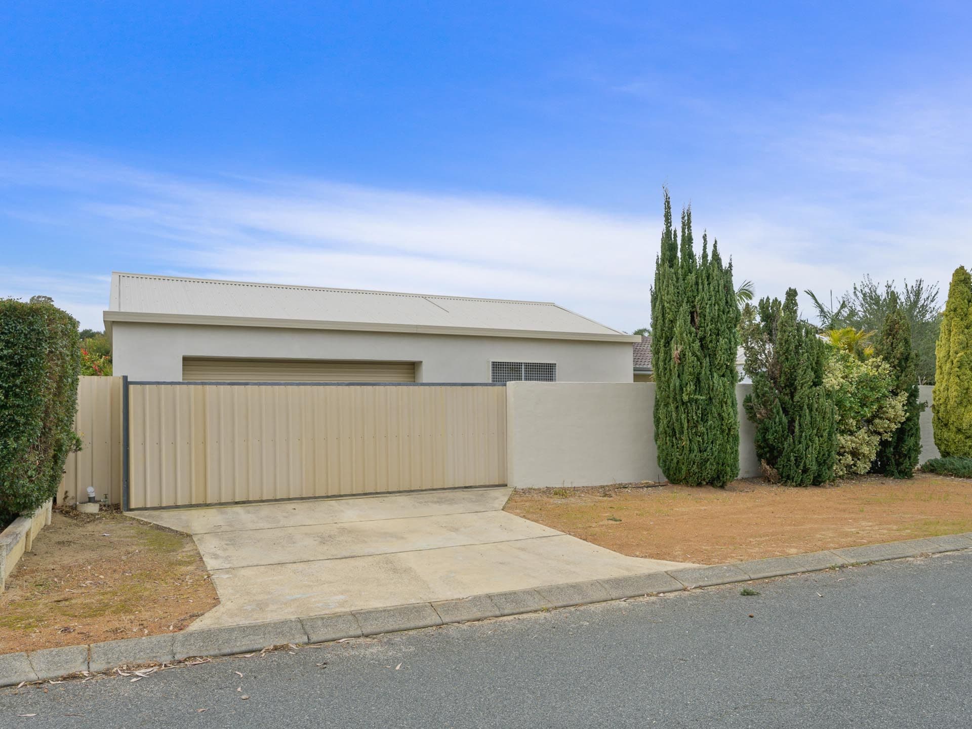 1 Erith Close, Kingsley WA 6026, Kingsley - Thumbnail 2