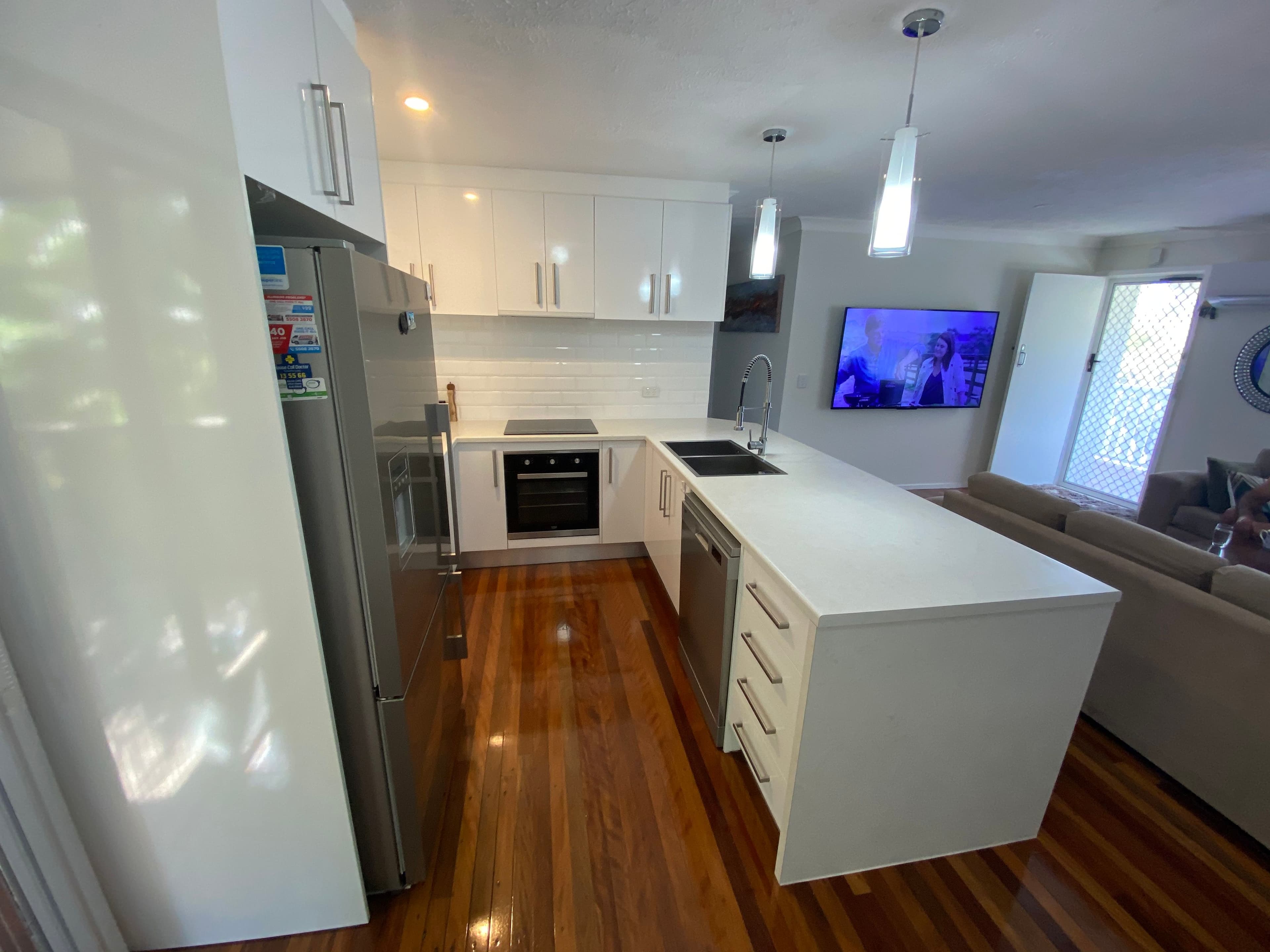 17 Arthur Street, Biggera Waters QLD 4216, Biggera Waters - Thumbnail 3