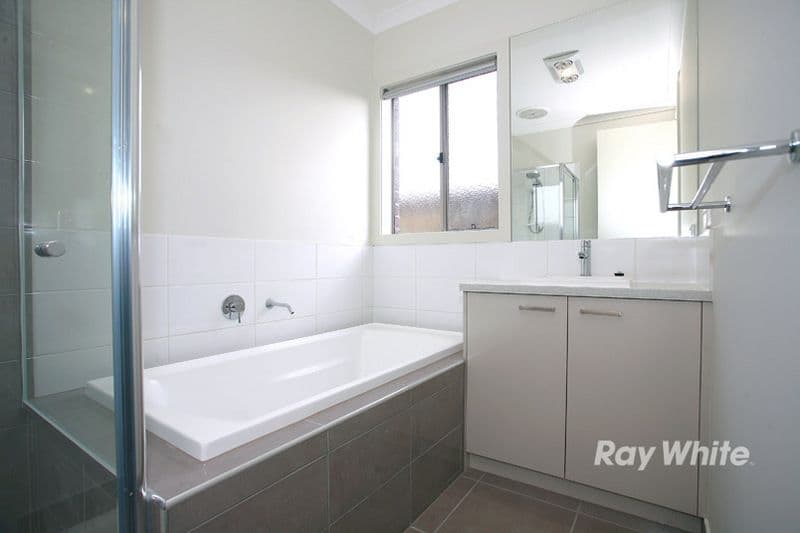40 Alarah  Boulevard, CRANBOURNE VIC 3977, Cranbourne - Thumbnail 4