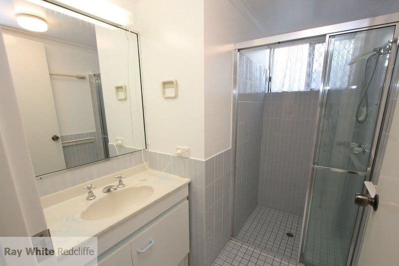 13 Meredith Street, REDCLIFFE QLD 4020, Redcliffe - Thumbnail 4