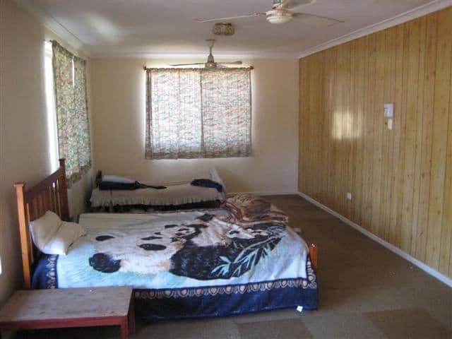 3 Hetherington Street, GLADSTONE QLD 4680, West Gladstone - Thumbnail 5