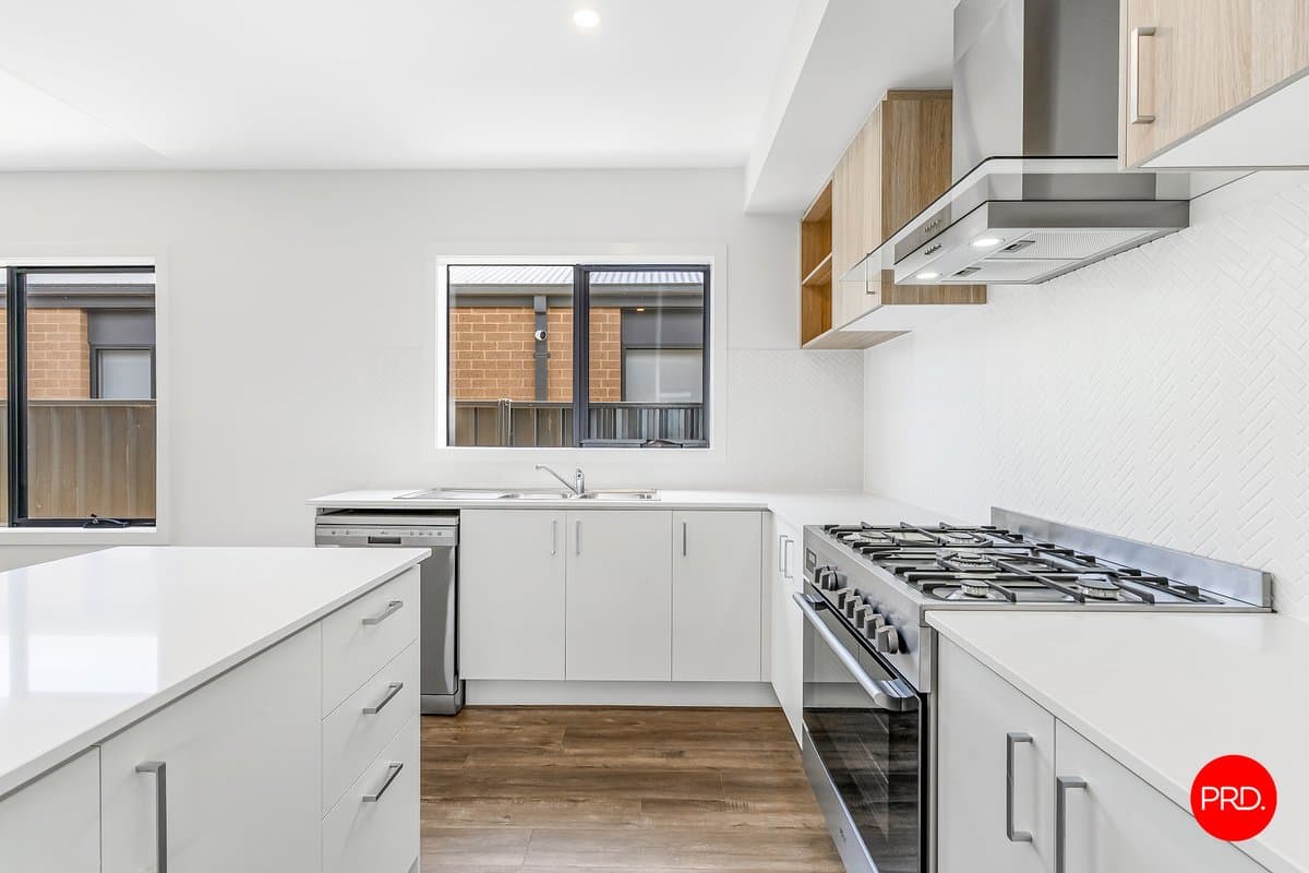 27 Anaheim Avenue, HUNTLY VIC 3551, Huntly - Thumbnail 3