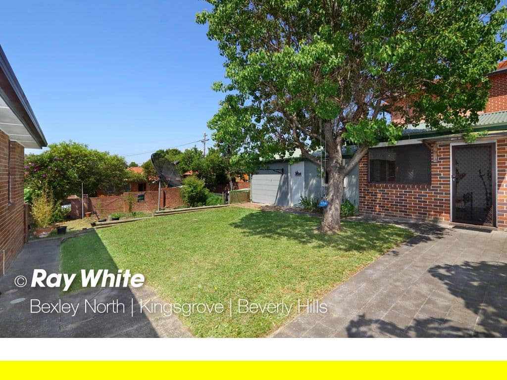 30 Junee Crescent, Kingsgrove - Thumbnail 7