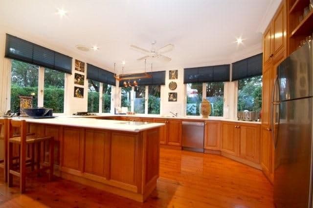 6  Roderic Court, MOUNT LOFTY QLD 4350, Mount Lofty - Thumbnail 2