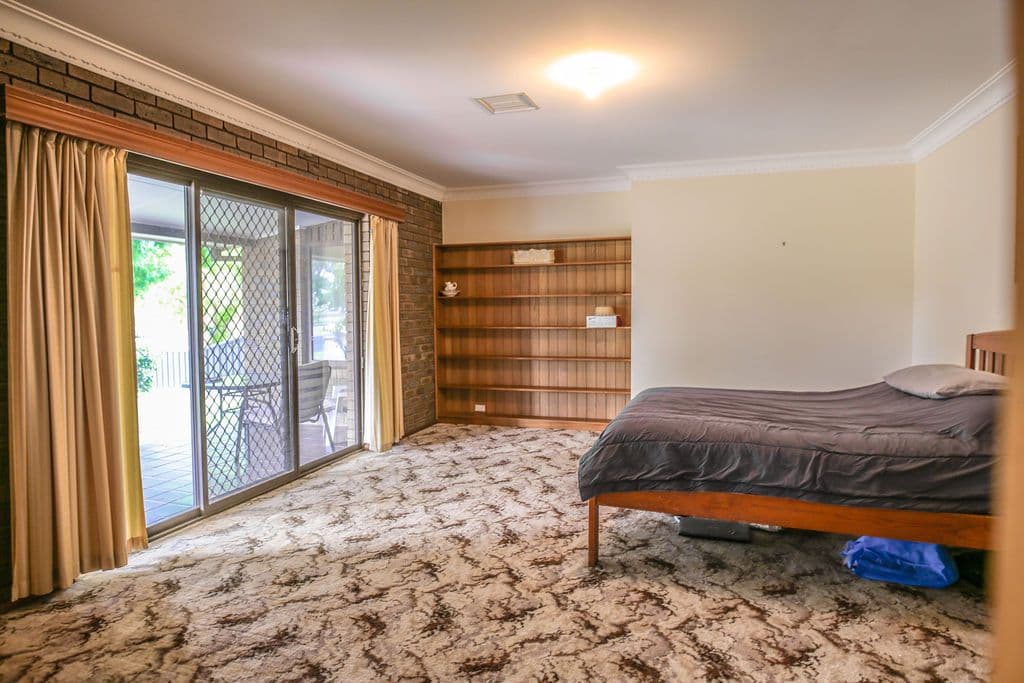 302 Poictiers Street, Deniliquin NSW 2710, Deniliquin - Thumbnail 7