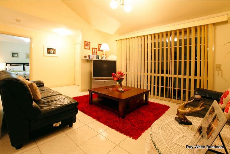 26 Hawkes Drive, MILL PARK VIC 3082, Mill Park - Thumbnail 2