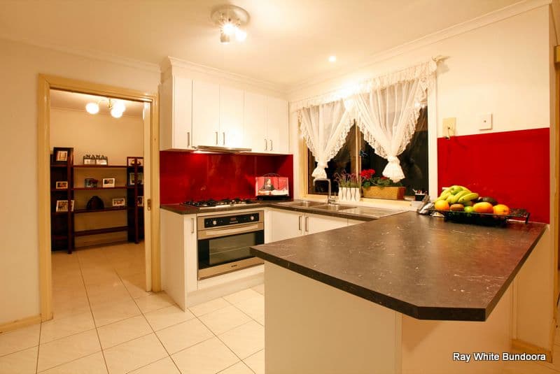 26 Hawkes Drive, MILL PARK VIC 3082, Mill Park - Thumbnail 4