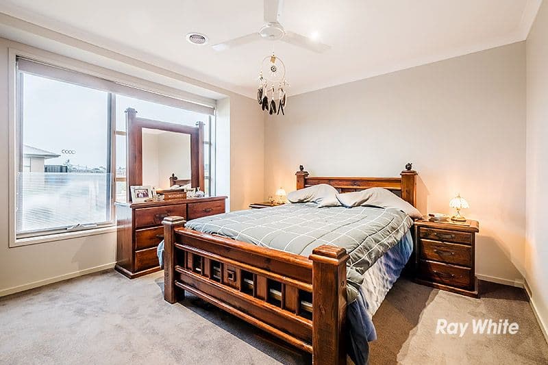 20 Dream Avenue, Clyde North VIC 3978, Clyde North - Thumbnail 2