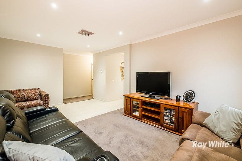 20 Dream Avenue, Clyde North VIC 3978, Clyde North - Thumbnail 4