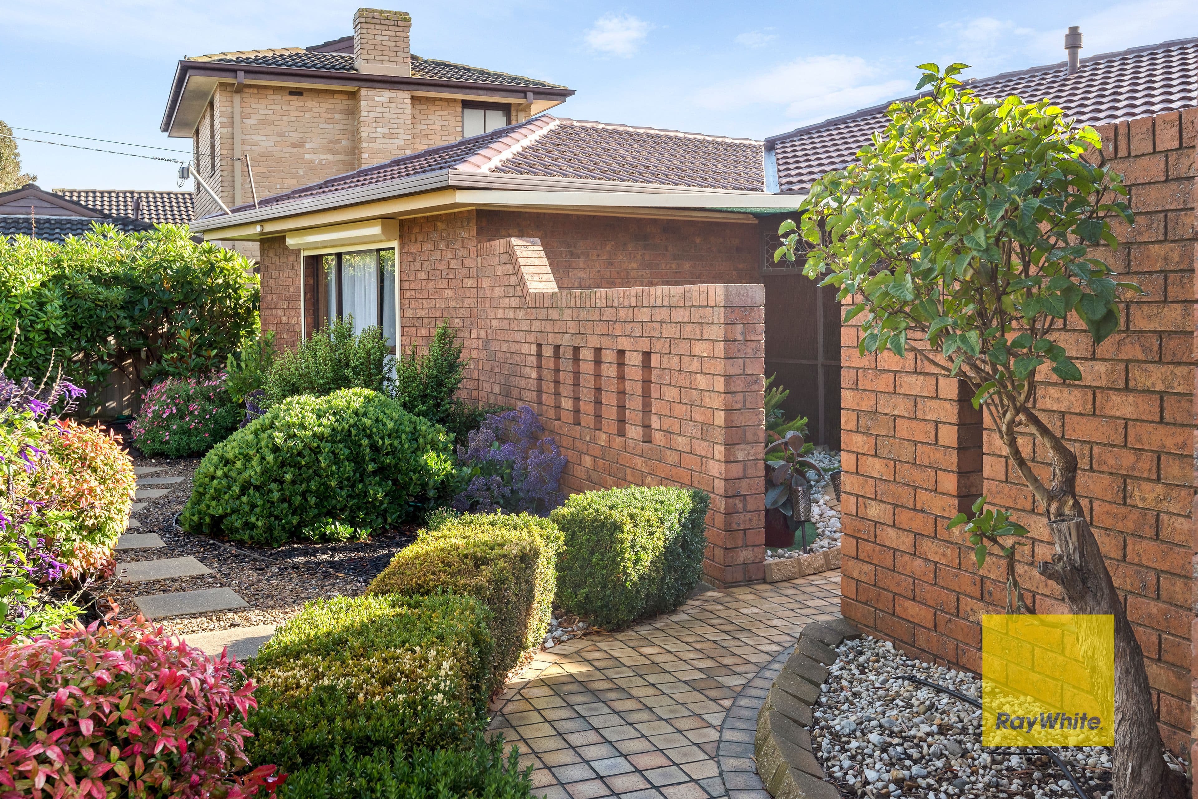 11 Crestmoor Drive, Highton VIC 3216, Highton - Thumbnail 2