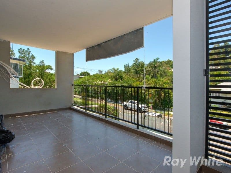 17 Burnley Street, NEWMARKET QLD 4051, Newmarket - Thumbnail 3