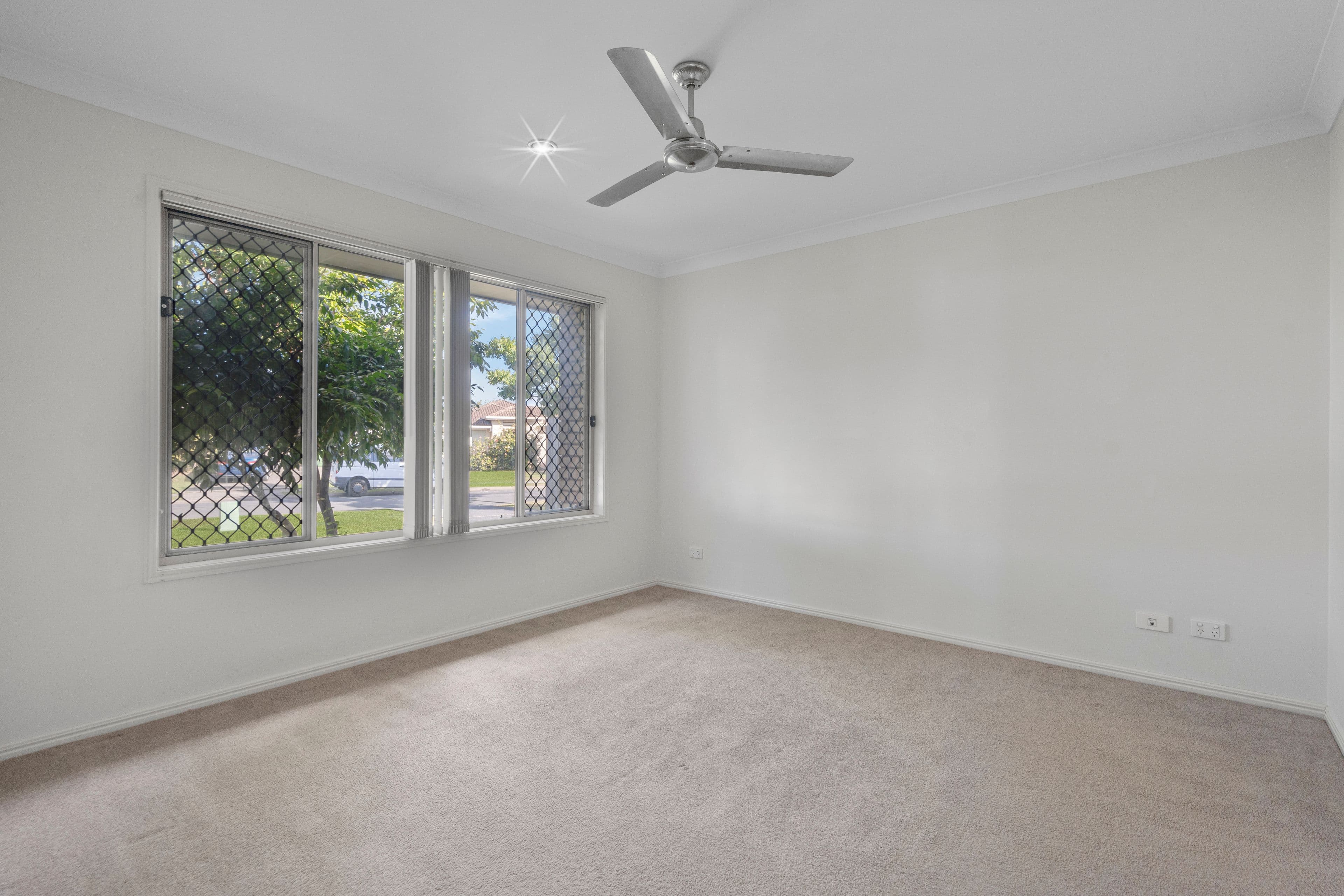 12 Heit Court, North Booval QLD 4304, North Booval - Thumbnail 8