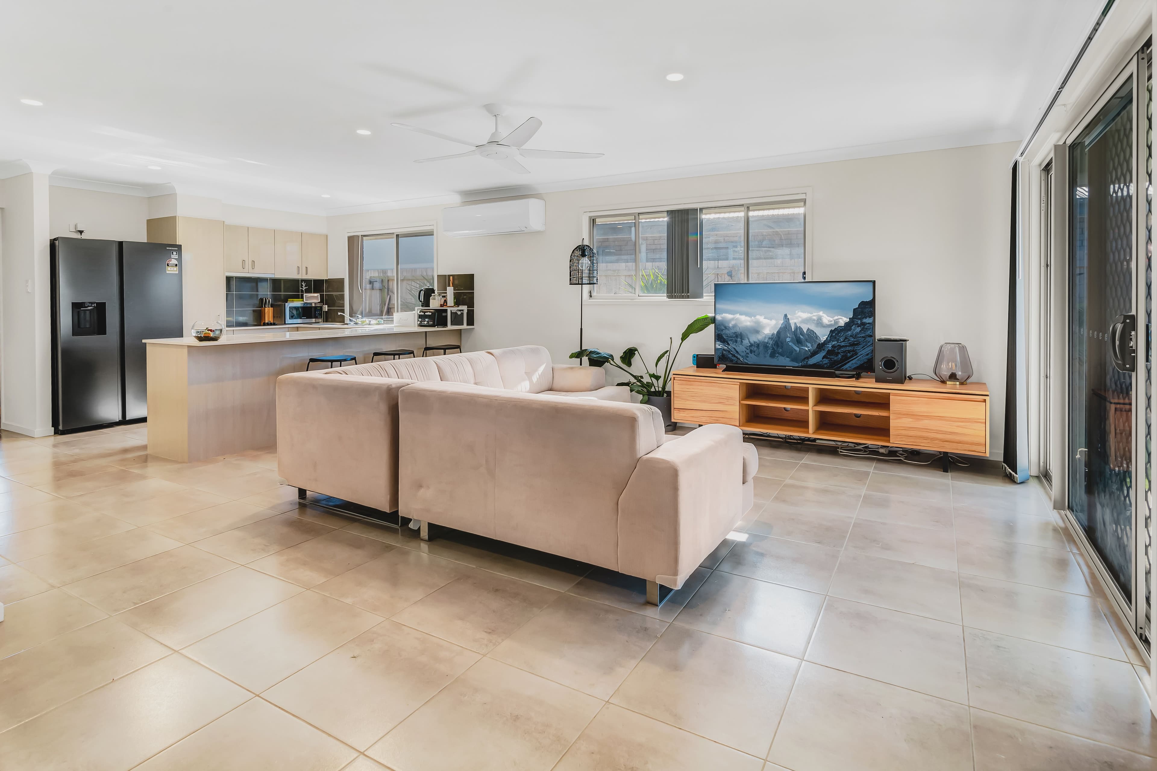 24 Laverton Street, Ormeau QLD 4208, Ormeau - Thumbnail 2