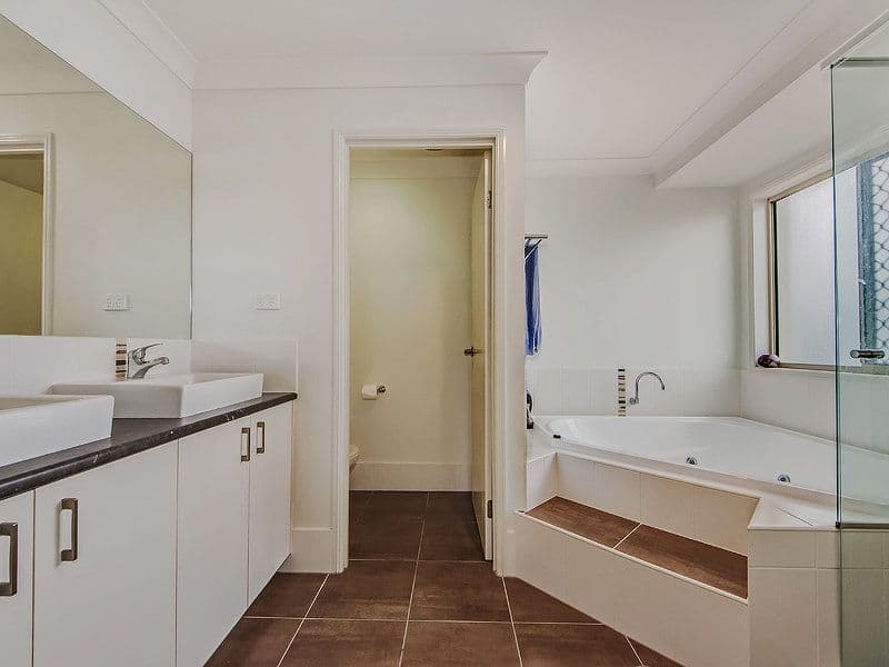 6 Hetchy Street, UPPER COOMERA QLD 4209, Upper Coomera - Thumbnail 8