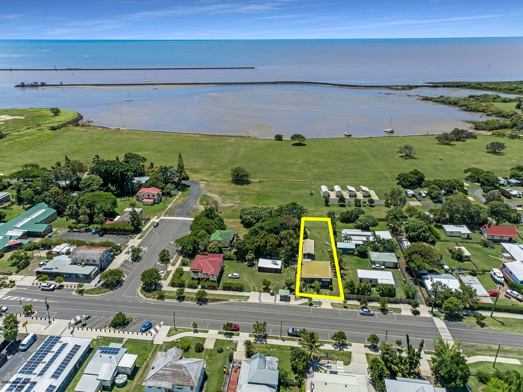 27 Zunker Street, Burnett Heads QLD 4670, Burnett Heads - Thumbnail 3