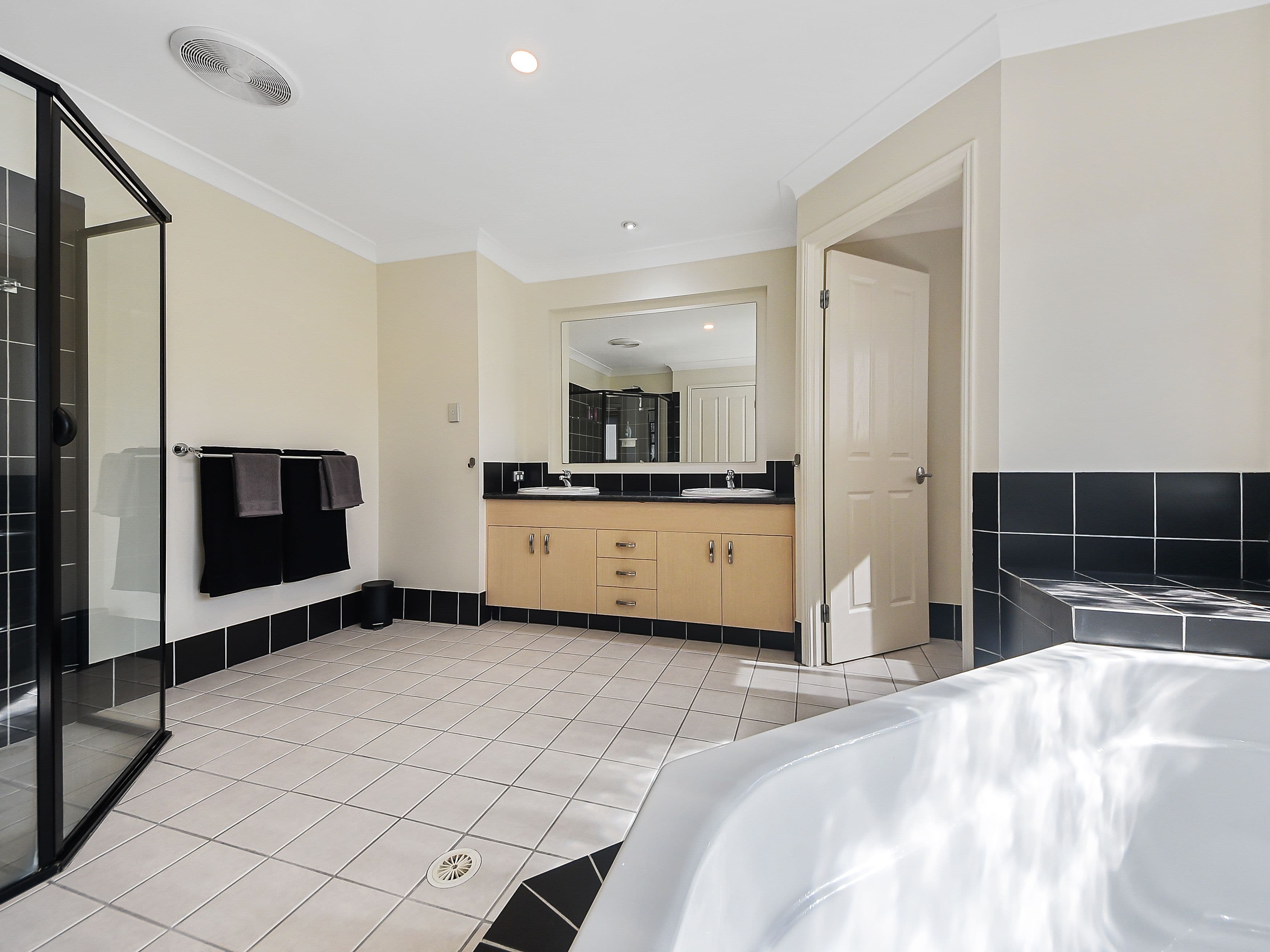 19 Showgrounds Drive, Highvale QLD 4520, Highvale - Thumbnail 8
