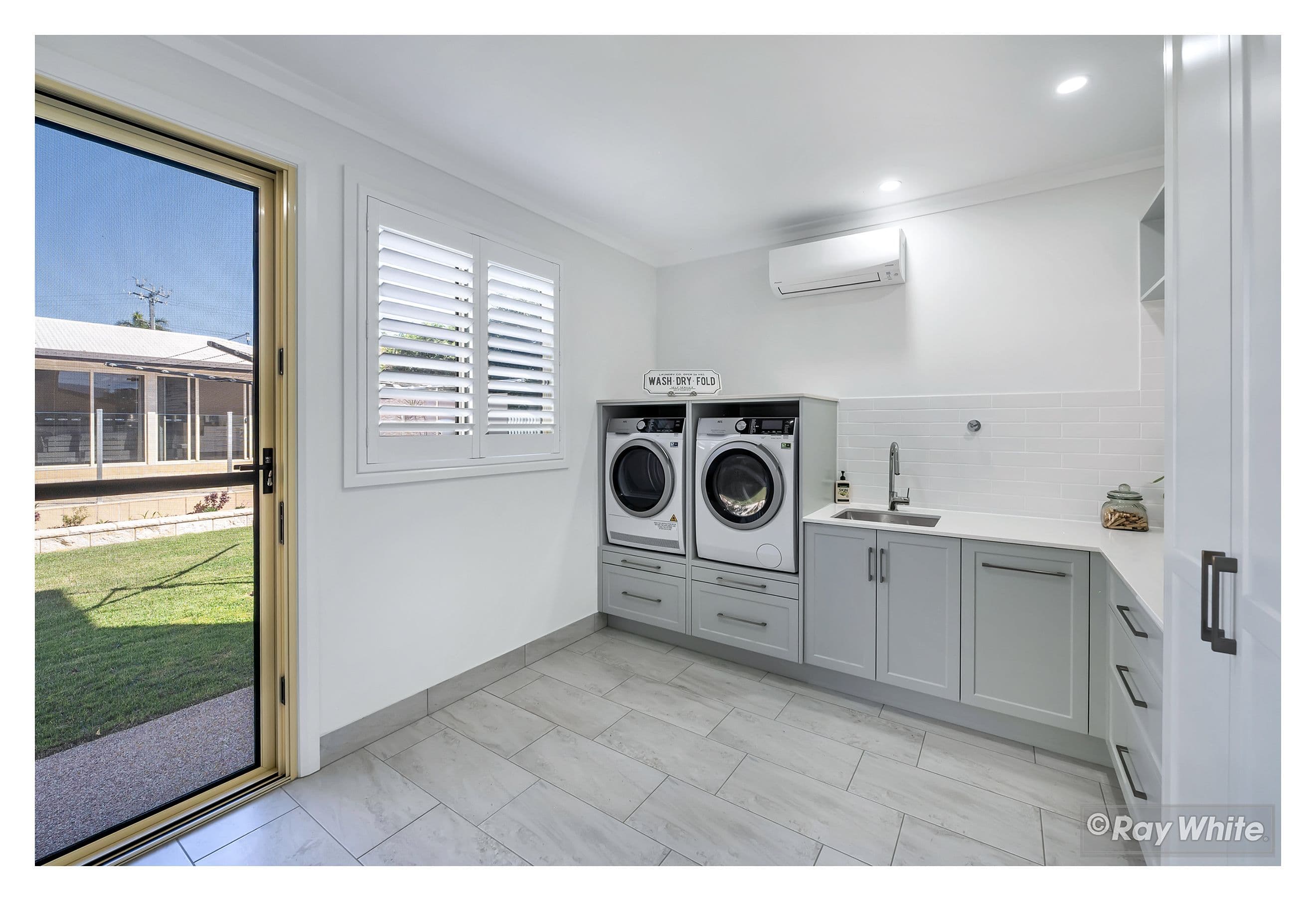 218 Canning Street, Allenstown QLD 4700, Allenstown - Thumbnail 8