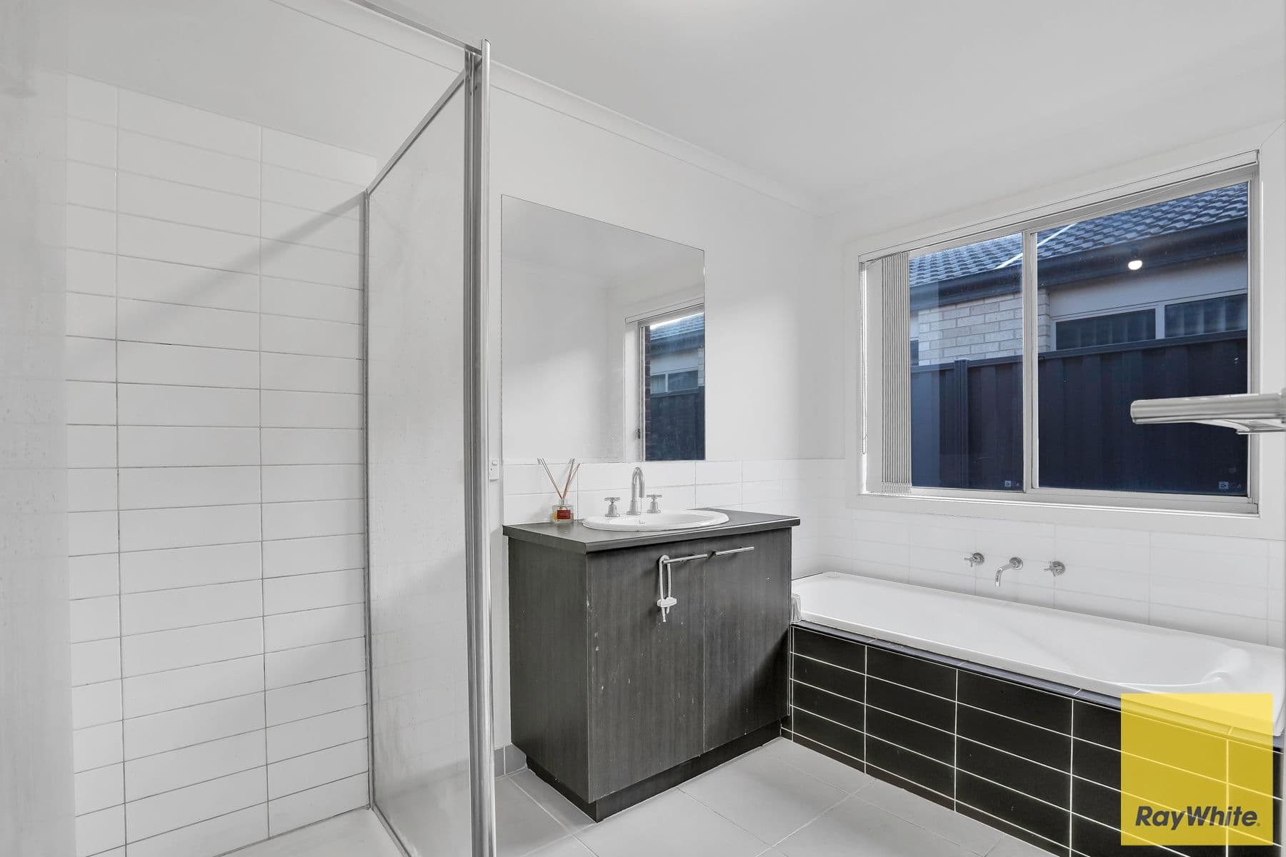 8 Sorell Way, Harrington Park NSW 2567, Harrington Park - Thumbnail 5